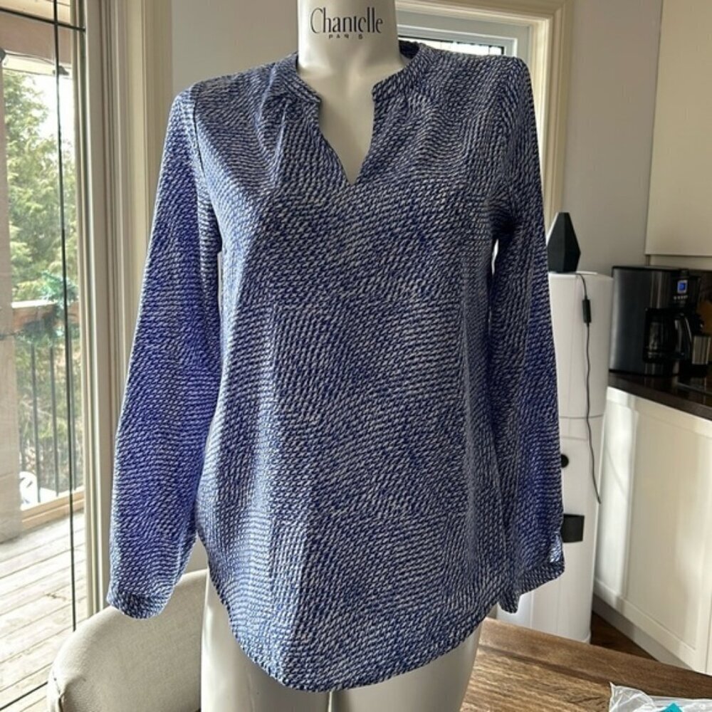 Joie blue print satin slit neck pull over women’s blouse